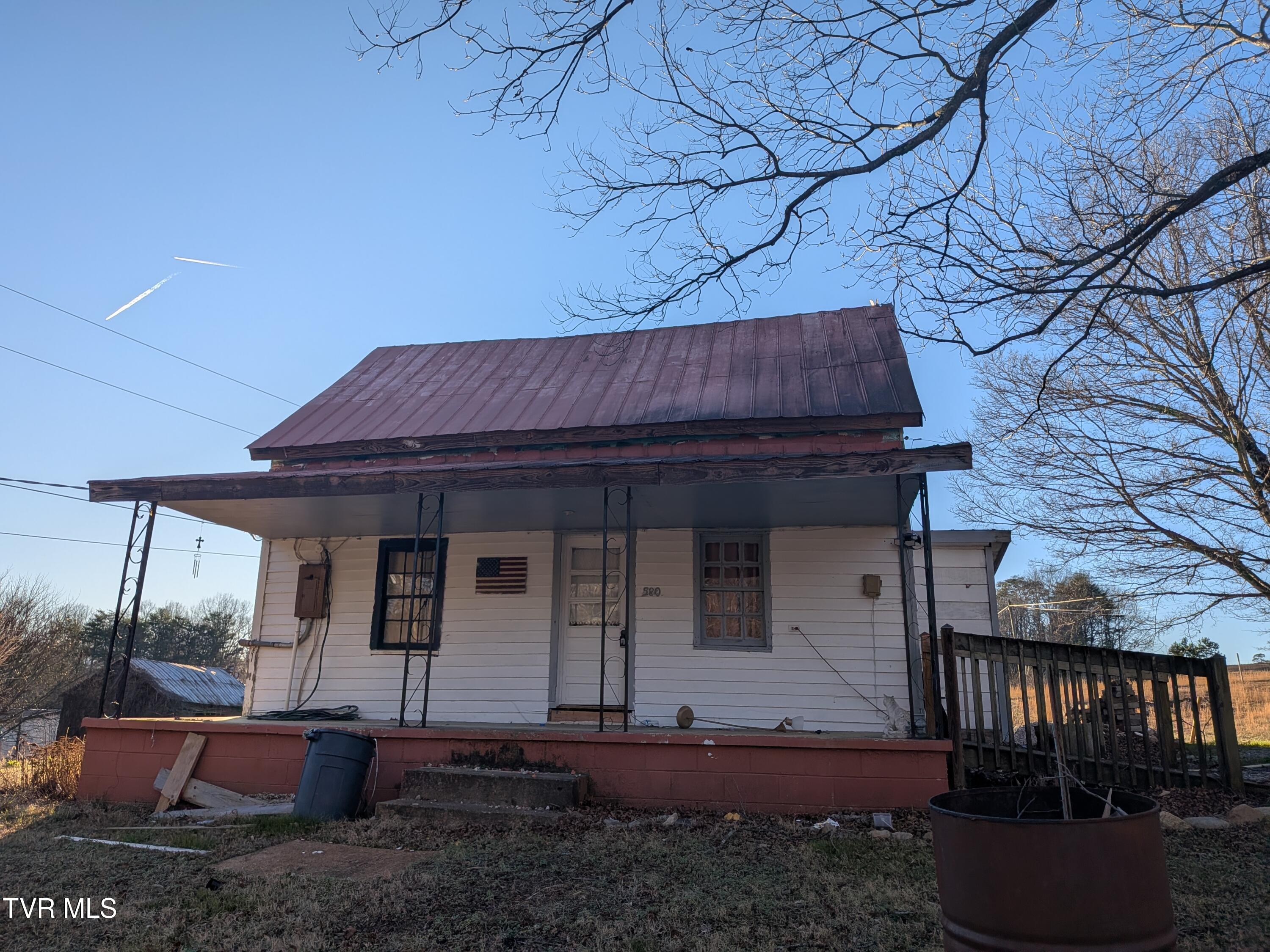 580 Cartwheel Road Greeneville, TN 37743 - Photo 2 of 30 PXL_20260112_212110403