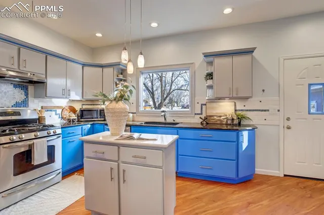 $669,000 | 1425 Wahsatch Avenue, Colorado Springs, CO 80907