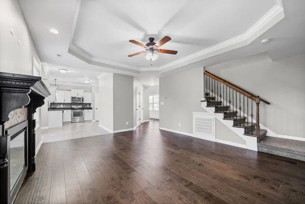 $2,100 | 739 Gaine Lynn Drive, Clarksville, TN 37040