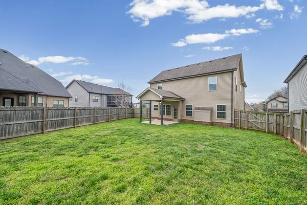 $2,100 | 739 Gaine Lynn Drive, Clarksville, TN 37040