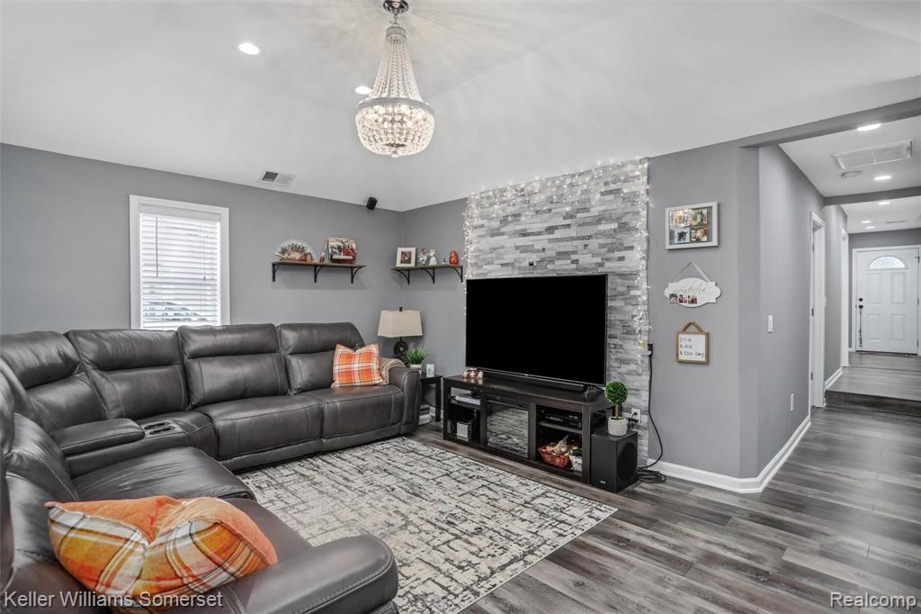 3253 Crooks Road Rochester Hills, MI 48309 - Photo 6 of 19