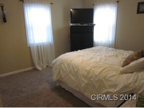 1617 South Dixon Road Kokomo, IN 46902 - Photo 7 of 10 Gallery Image 7