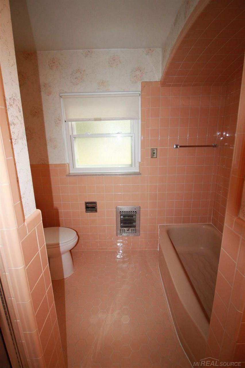 954 South Renaud Road Grosse Pointe Woods, MI 48236 - Photo 34 of 46
