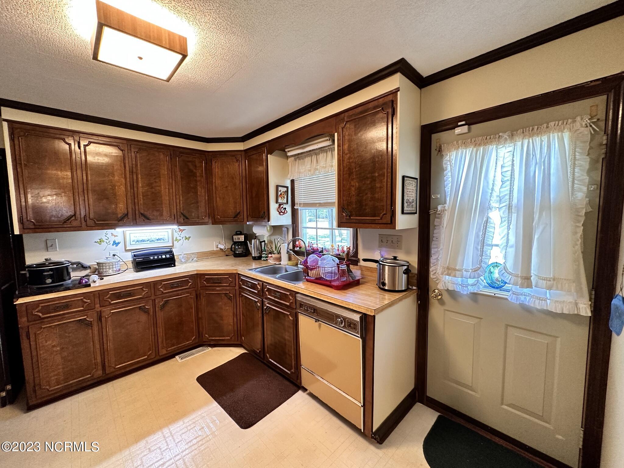 1691 Allen Williams Road Williamston, NC 27892 - Photo 35 of 106 IMG_1459