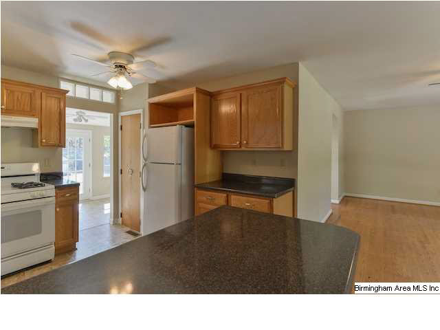 1669 Shannon Road Bessemer, AL 35022 - Photo 9 of 31