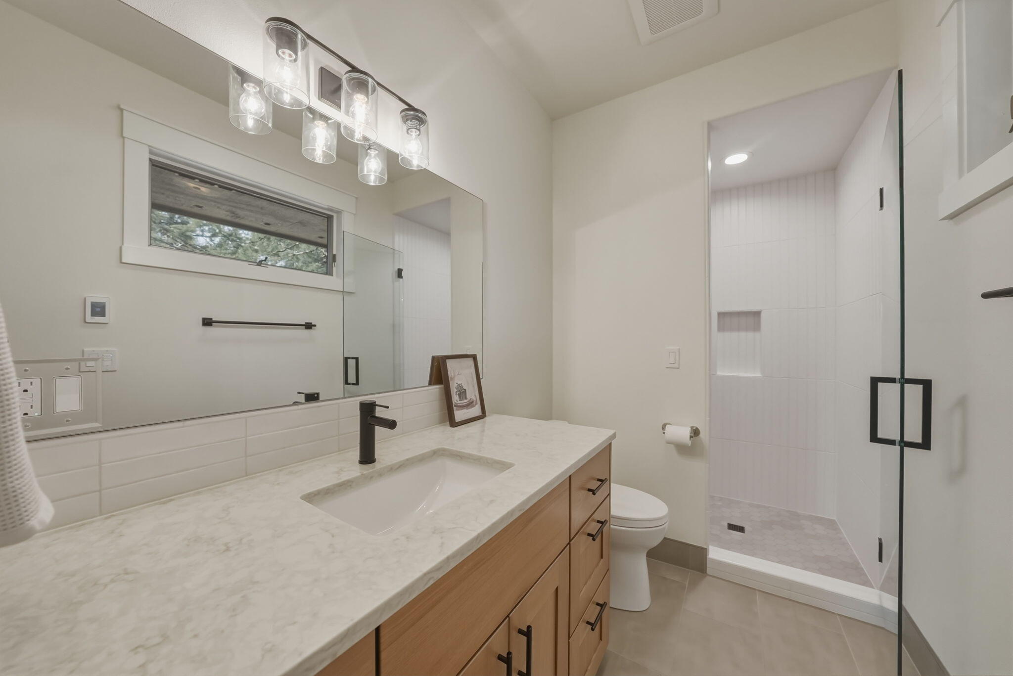 21680 Butte Ranch Road Bend, OR 97702 - Photo 38 of 65 JUNIOR SUITE #2