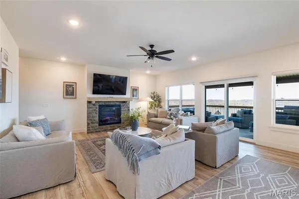 $1,389,000 | 135 Frontier Way, Kimberling City, MO 65686