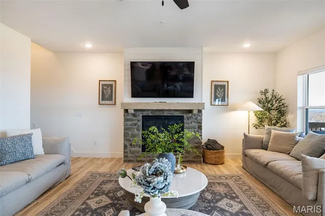 $1,389,000 | 135 Frontier Way, Kimberling City, MO 65686