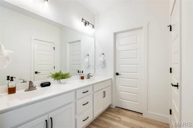 $1,389,000 | 135 Frontier Way, Kimberling City, MO 65686