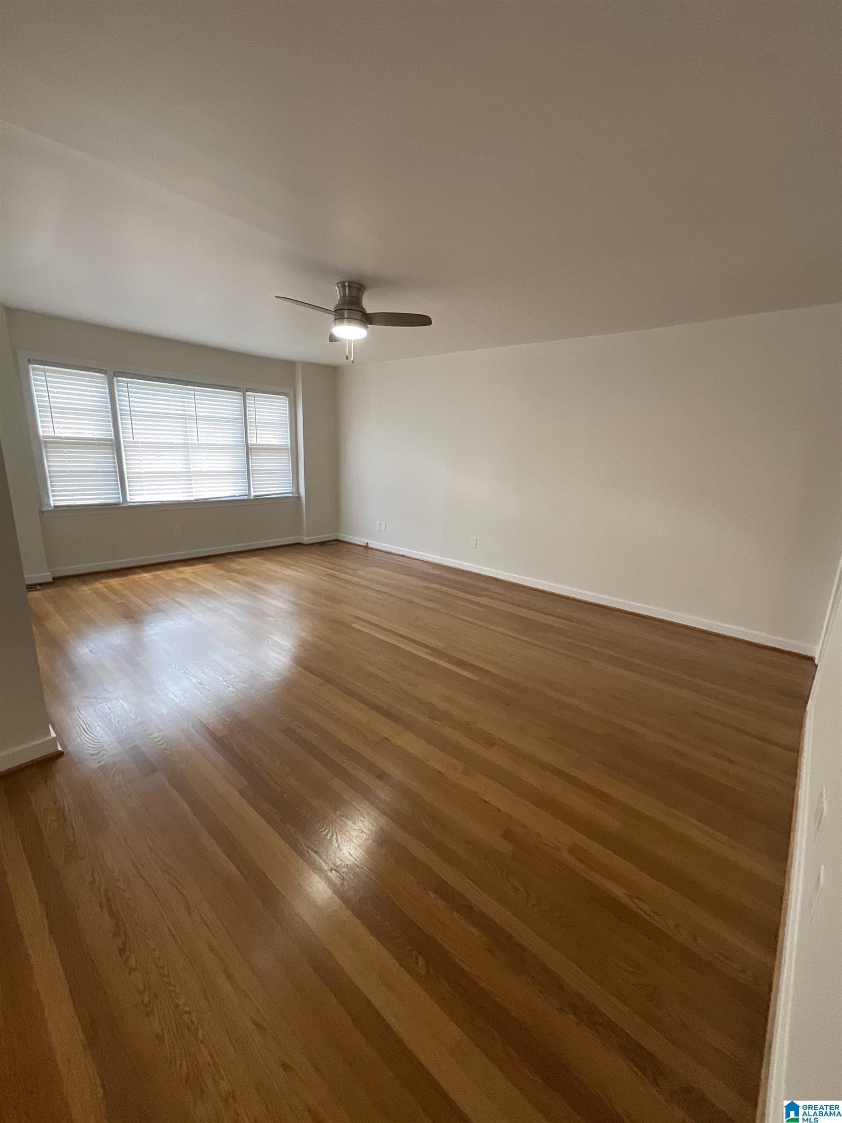 221 Ridgewood Avenue Fairfield, AL 35064 - Photo 3 of 15