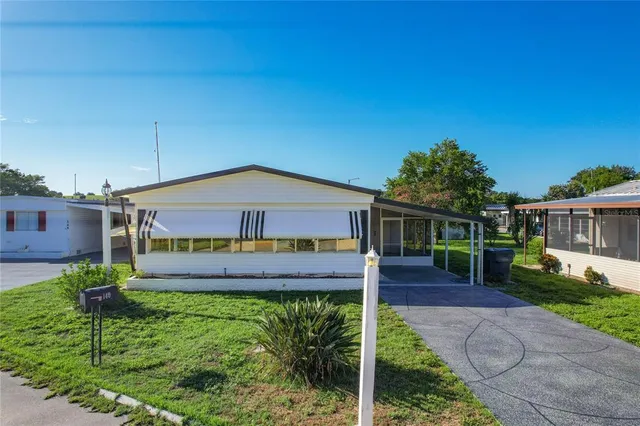 $1,250 | 140 Orangewood Drive, Unit 67, Lake Wales, FL 33898