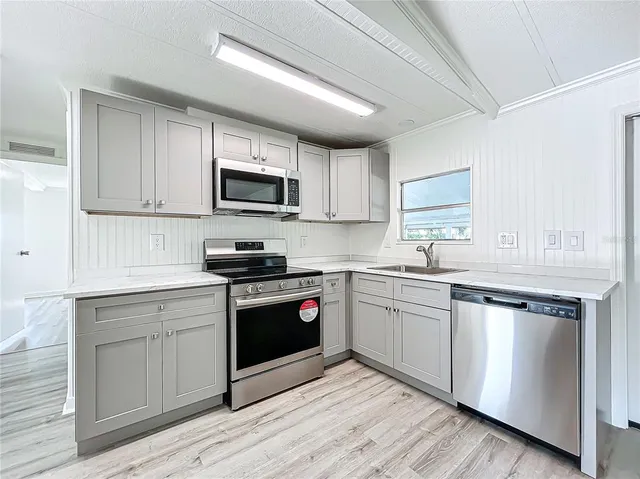 $1,250 | 140 Orangewood Drive, Unit 67, Lake Wales, FL 33898