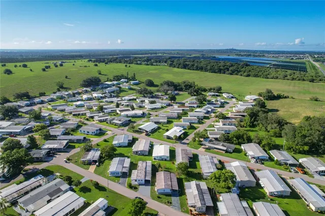 $1,250 | 140 Orangewood Drive, Unit 67, Lake Wales, FL 33898