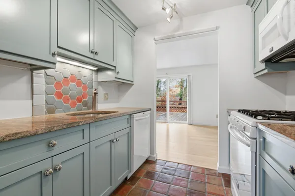 $525,000 | 235 Seaward Bend, Unit 235, Falmouth, MA 02536