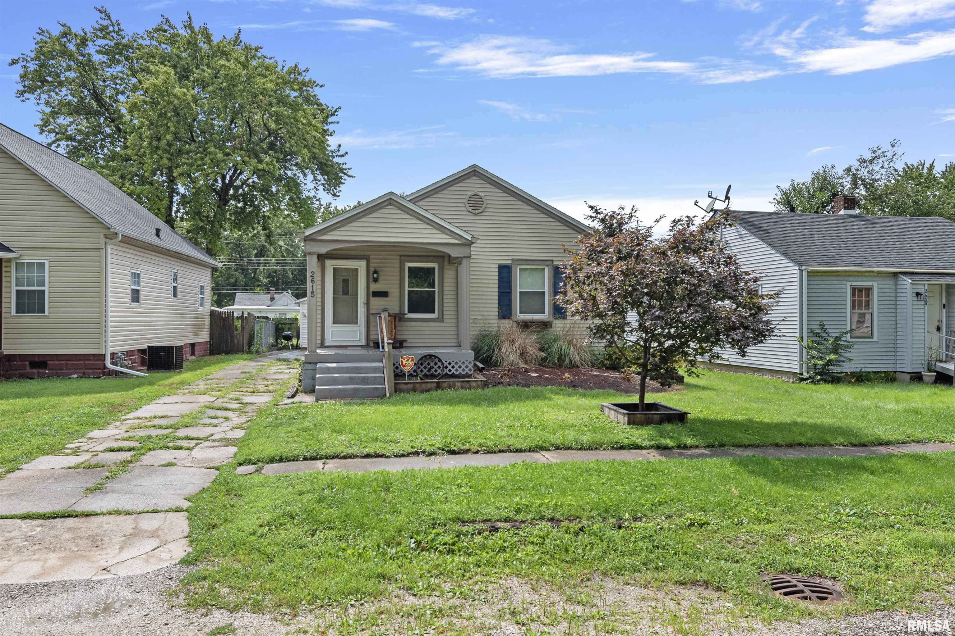 2615 Holmes Avenue Springfield, IL 62704 - Photo 2 of 22 Gallery Image 2