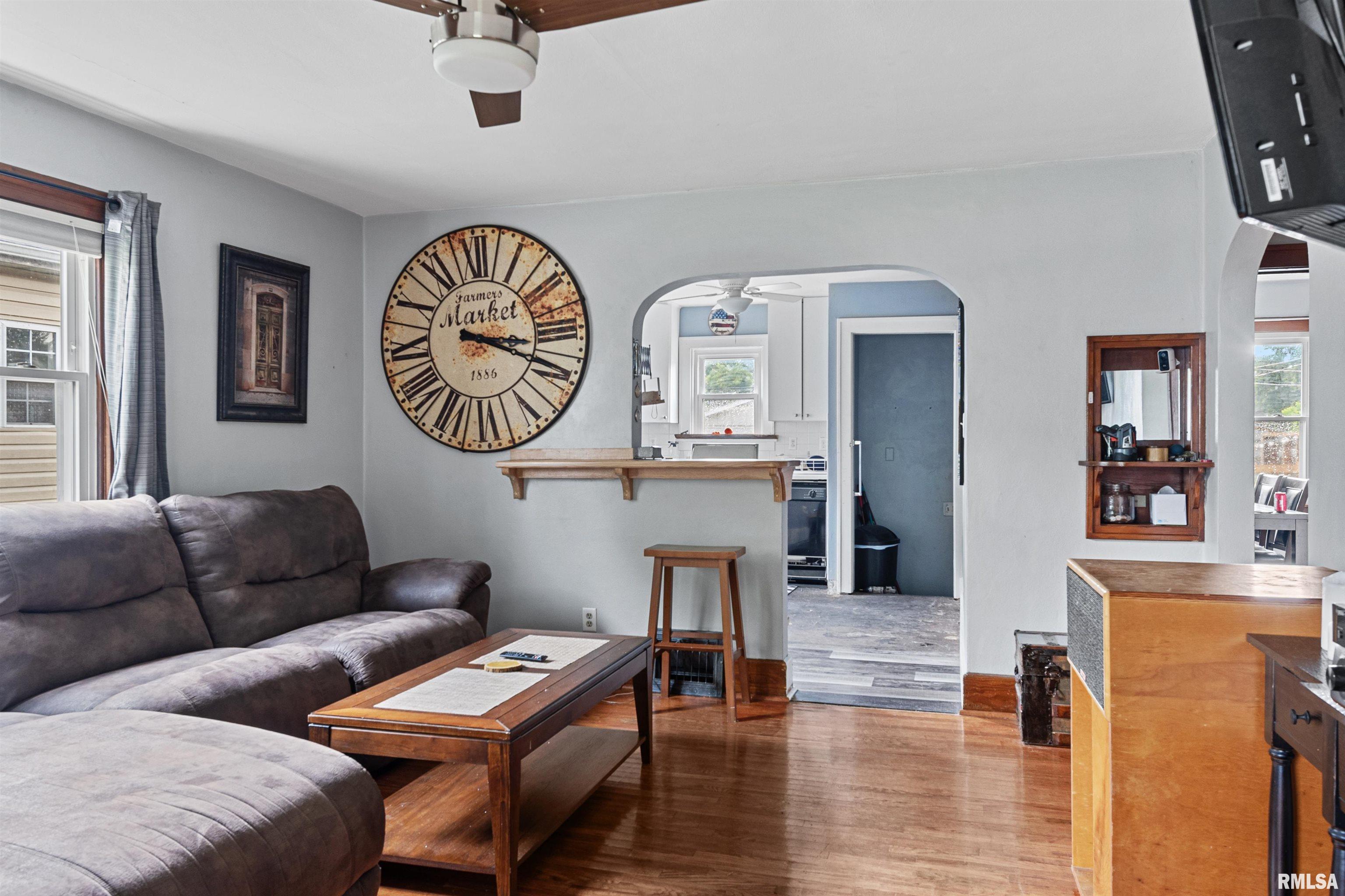2615 Holmes Avenue Springfield, IL 62704 - Photo 5 of 22 Gallery Image 5