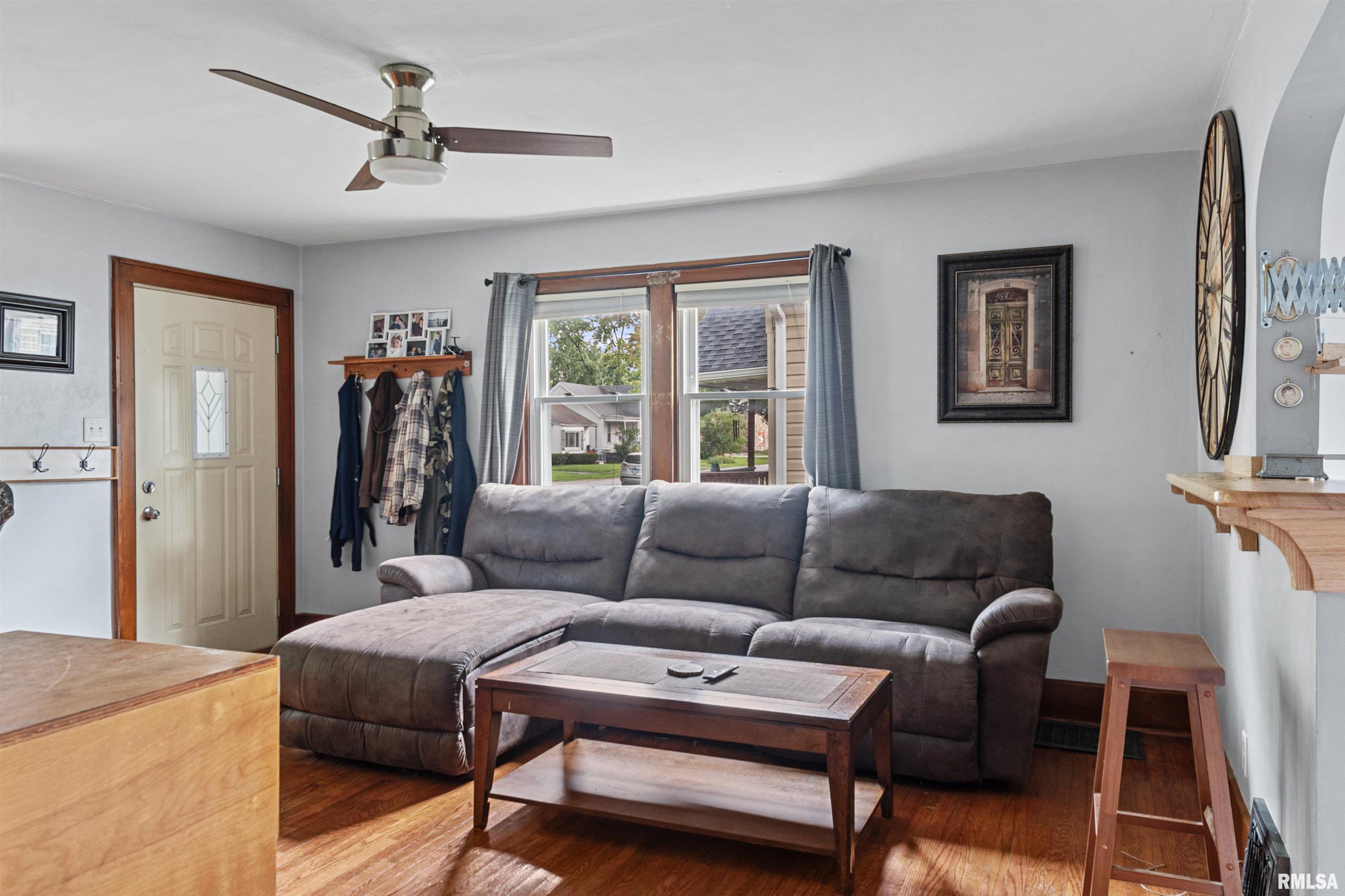 2615 Holmes Avenue Springfield, IL 62704 - Photo 6 of 22 Gallery Image 6