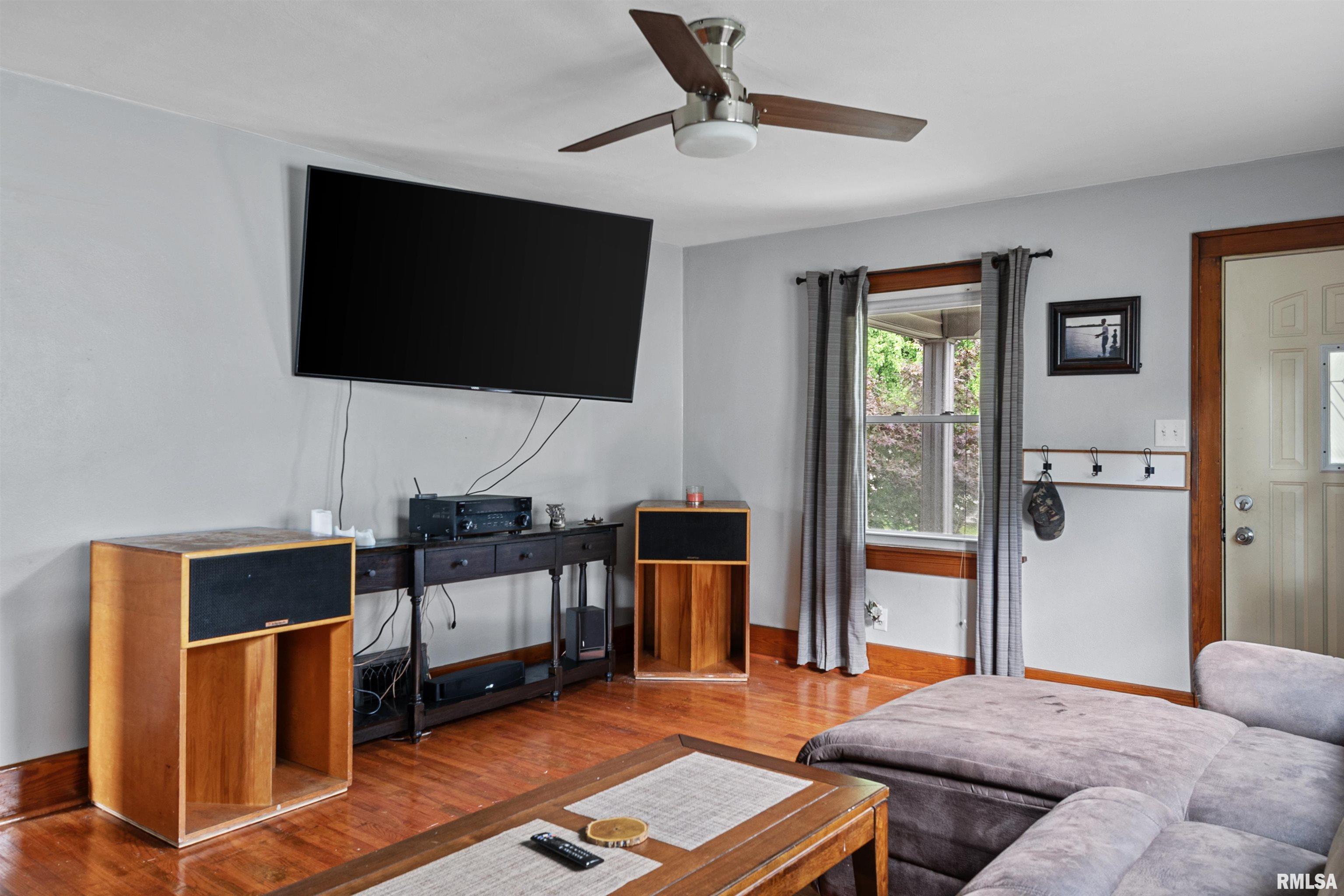 2615 Holmes Avenue Springfield, IL 62704 - Photo 7 of 22 Gallery Image 7