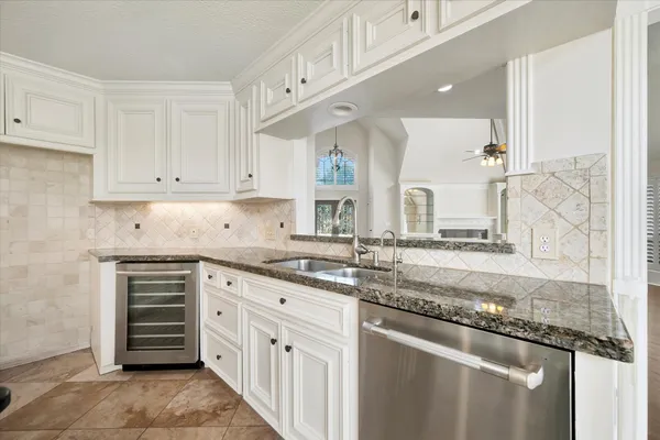 $539,000 | 14919 Redwood Cove Court, Houston, TX 77062