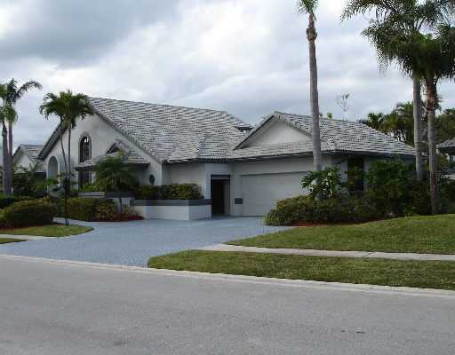 7483 Valencia Drive, Unit 20 Boca Raton, FL 33433 - Photo 1 of 5 Primary Photo