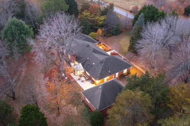 $819,900 | 405 Meadowridge Drive, Lynchburg, VA 24503