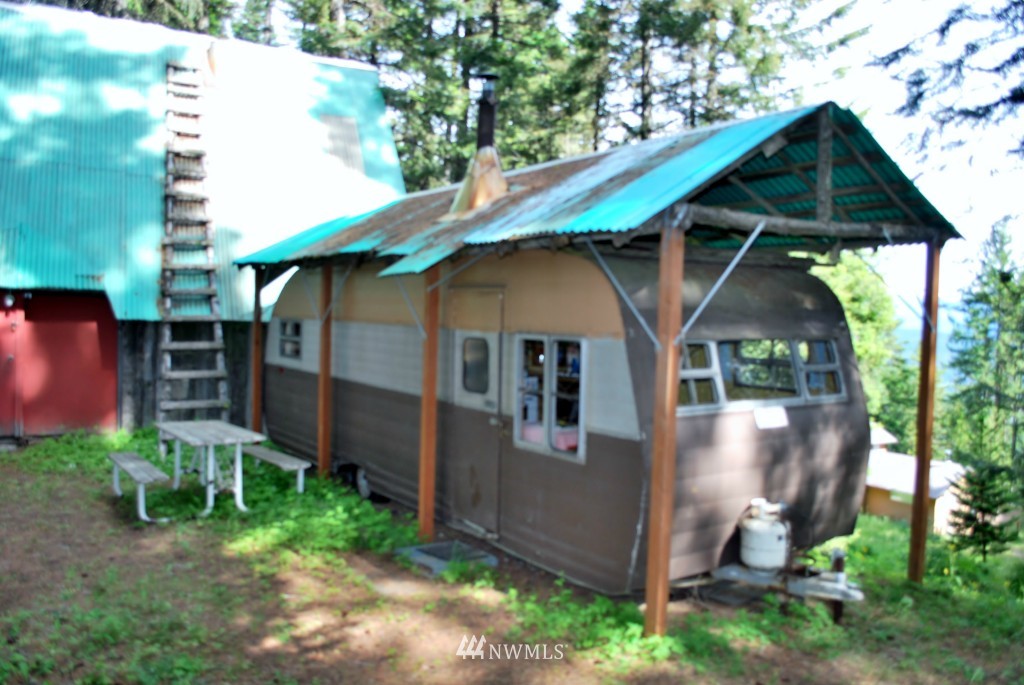 211 Microwave Road Cle Elum, WA 98922 - Photo 8 of 8 Gallery Image 8