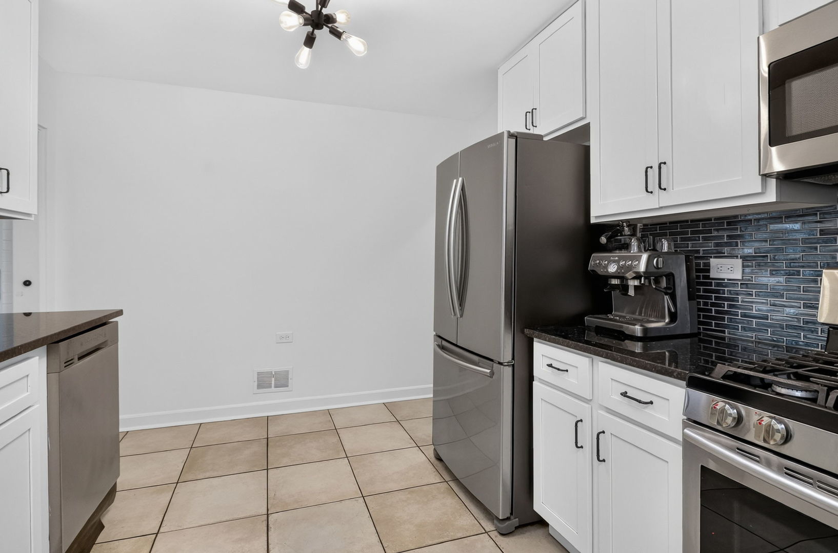 14 Walnut Road Glen Ellyn, IL 60137 - Photo 10 of 27
