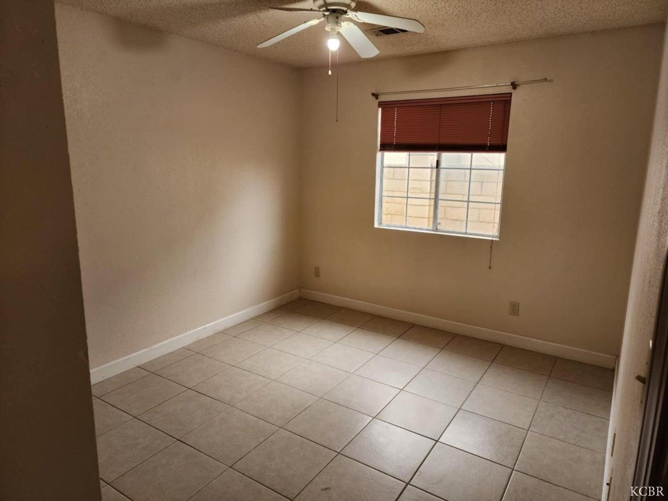 725 18th Place Delano, CA 93215 - Photo 12 of 16