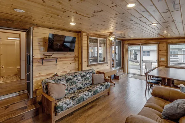 $159,900 | 20174 Rudbeck Road, Unit 21, Brainerd, MN 56401