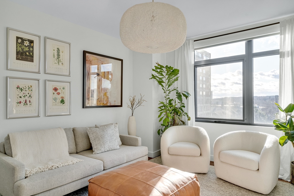 80 Fenwood Road, Unit 806 Boston, MA 02115 - Photo 1 of 9