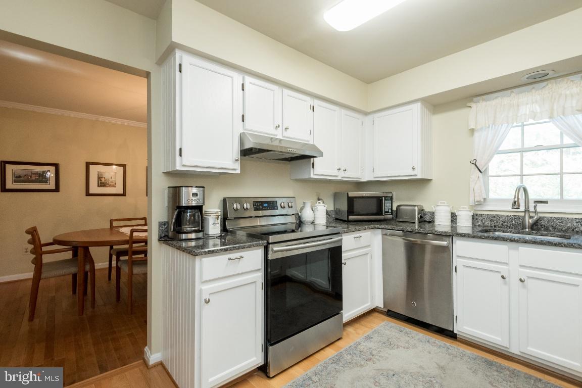 304 Riding Ridge Road Annapolis, MD 21403 - Photo 13 of 40