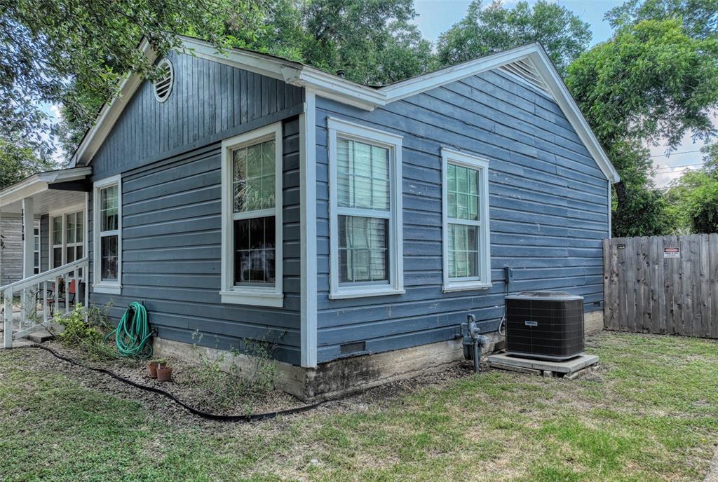 3128 Fadal Avenue Waco, TX 76708 - Photo 7 of 40