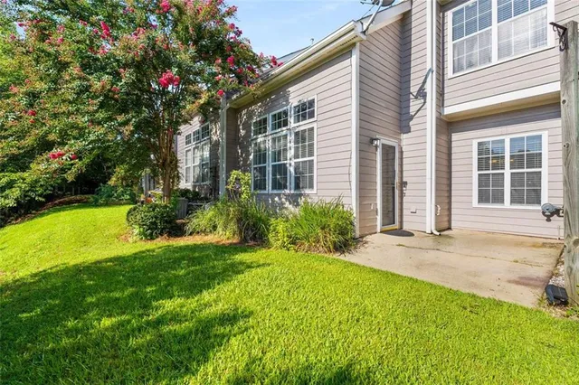 $385,000 | 500 Fraser Street Southeast, Atlanta, GA 30312