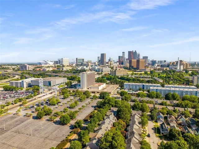 $385,000 | 500 Fraser Street Southeast, Atlanta, GA 30312