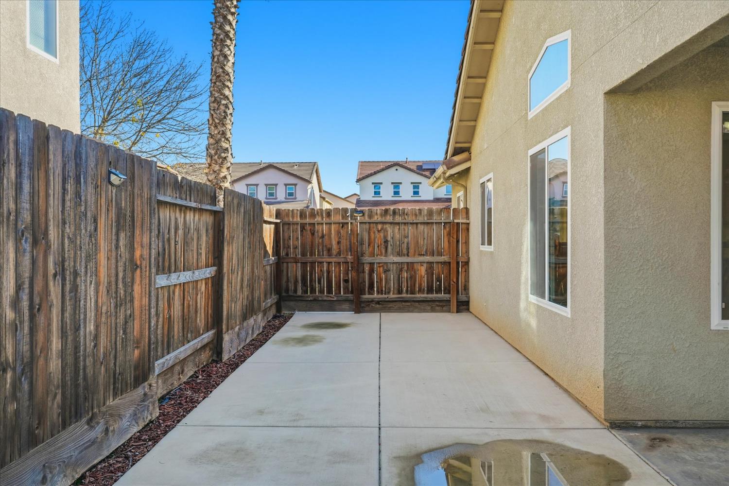 988 Monterey Street Madera, CA 93637 - Photo 36 of 36 a view of a balcony with wooden fence