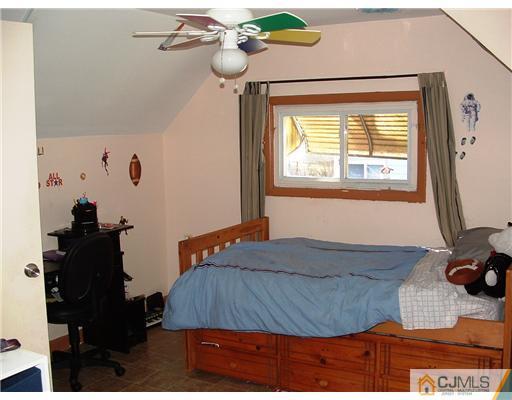 38 Roberts Road Somerset, NJ 08873 - Photo 12 of 25 Gallery Image 12