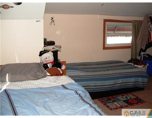 38 Roberts Road Somerset, NJ 08873 - Photo 13 of 25 Gallery Image 13