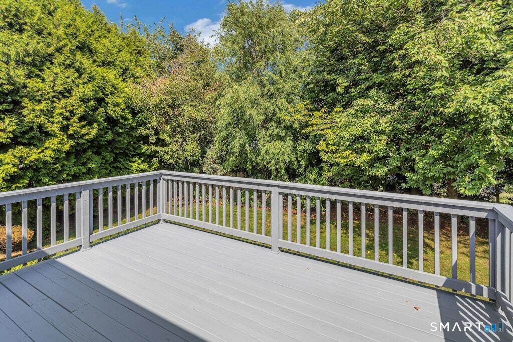 3 Walmsley Road Darien, CT 06820 - Photo 27 of 33 Gallery Image 27