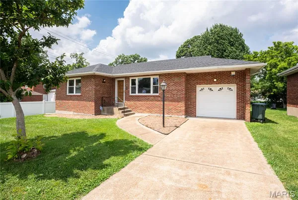 $330,000 | 5479 Clifton Avenue, St. Louis, MO 63109