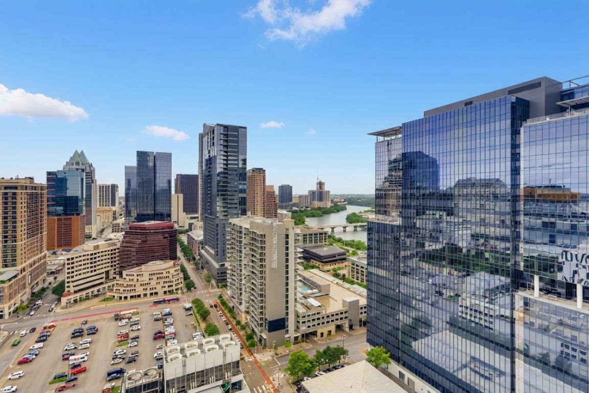 360 Nueces Street, Unit 2607 Austin, TX 78701 - Photo 23 of 23 a city view