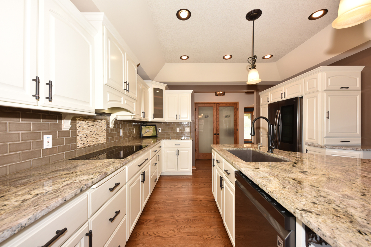 4942 Bridle Path Road Polk, WI 53076 - Photo 28 of 62 Kitchen