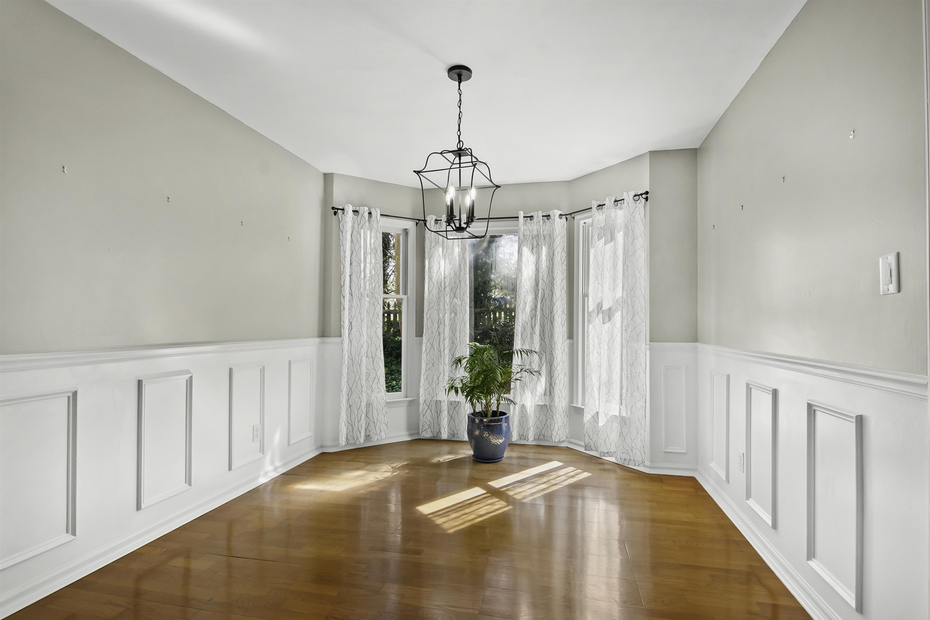 12201 Queensbridge Court Raleigh, NC 27613 - Photo 8 of 29 Dining Room