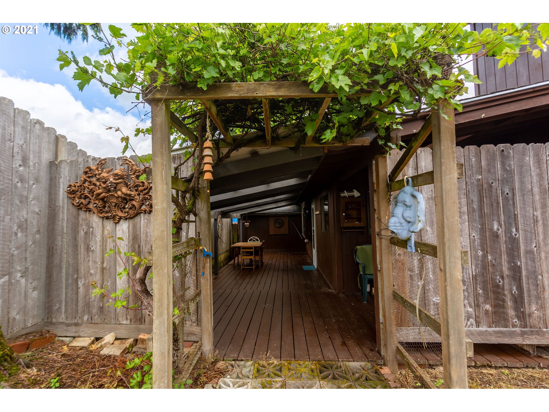 477 Southwest Hawthorn Road Estacada, OR 97023 - Photo 18 of 24 a view of outdoor space and deck