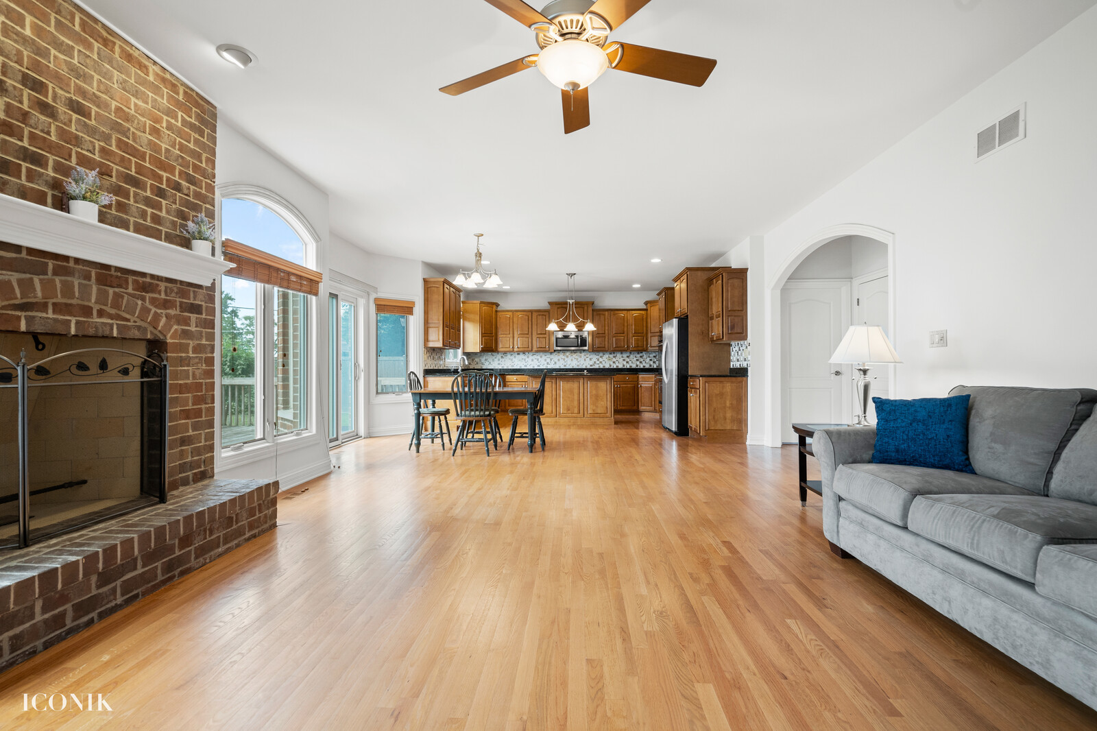 820 North Willow Road Elmhurst, IL 60126 - Photo 13 of 30