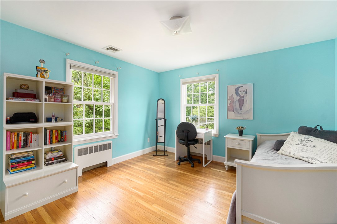 346 Rumstick Road Barrington, RI 02806 - Photo 13 of 26 Gallery Image 13