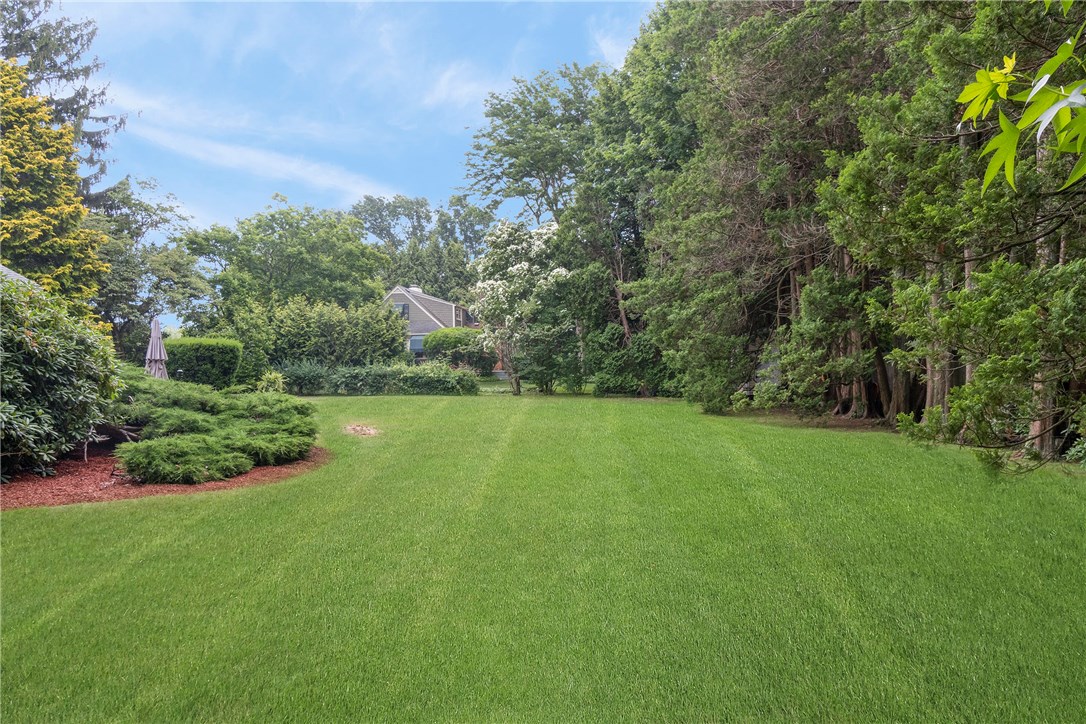 346 Rumstick Road Barrington, RI 02806 - Photo 22 of 26 Gallery Image 22