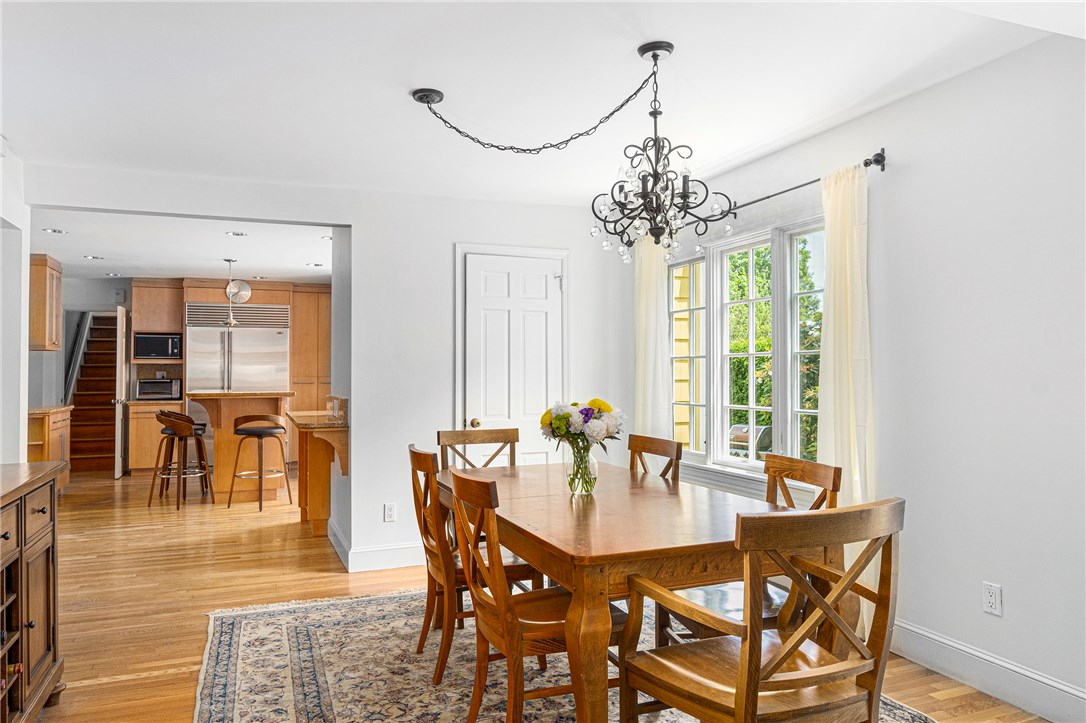 346 Rumstick Road Barrington, RI 02806 - Photo 5 of 26 Gallery Image 5