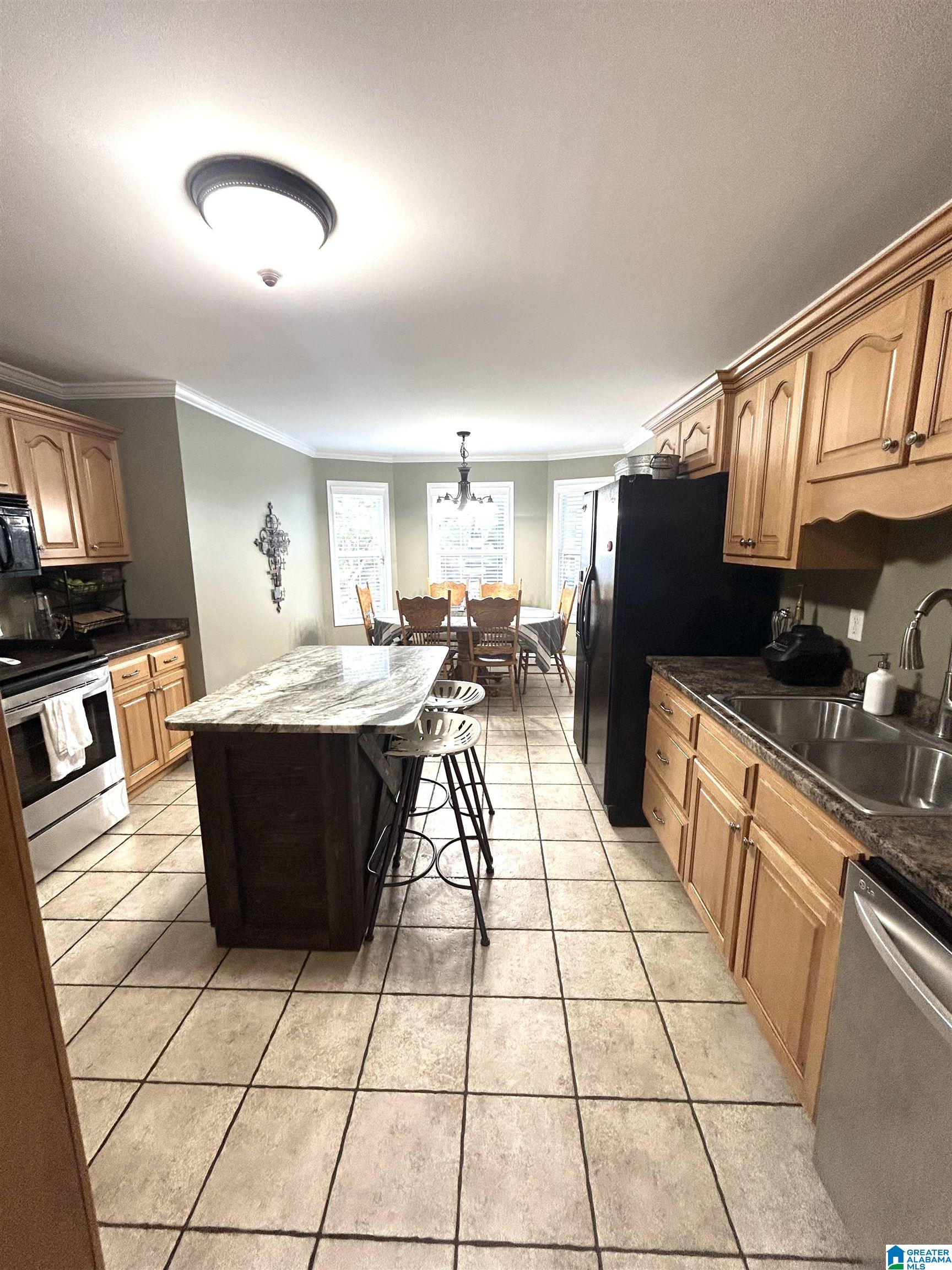 218 Greystone Drive Oneonta, AL 35121 - Photo 3 of 25