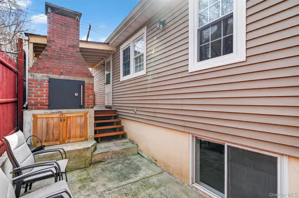 $575,000 | 128 South Highland Avenue, Ossining, NY 10562
