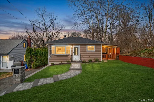 $575,000 | 128 South Highland Avenue, Ossining, NY 10562